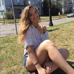 Meet your Posher, Brittany